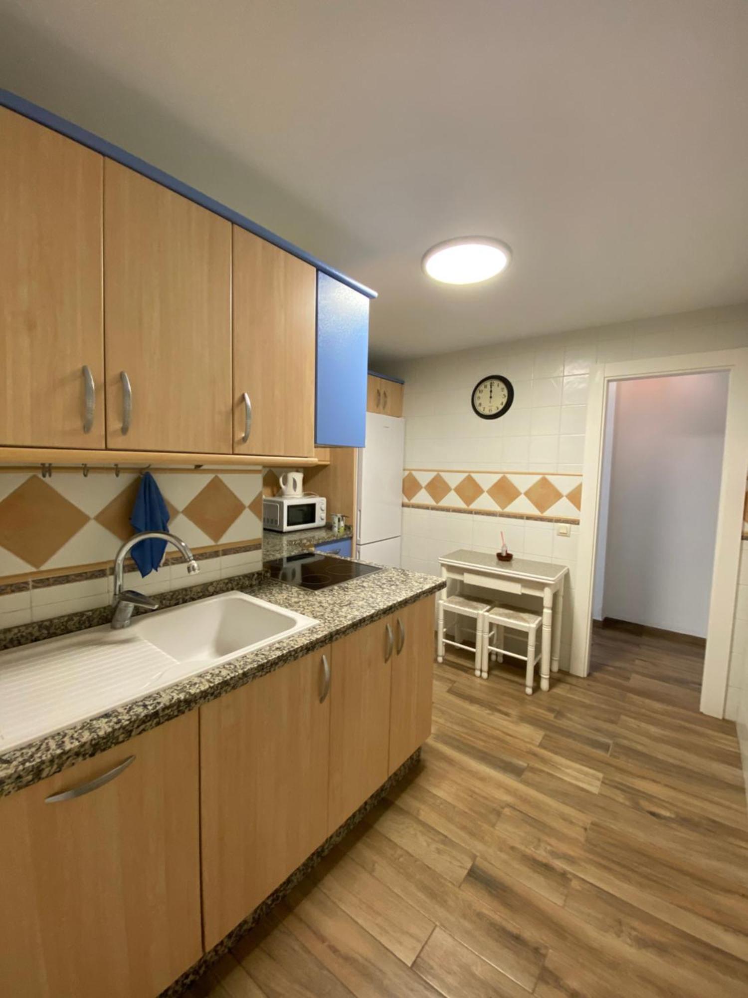 Shr042 Centrico Apartamento De Tres Habitaciones ネルハ エクステリア 写真