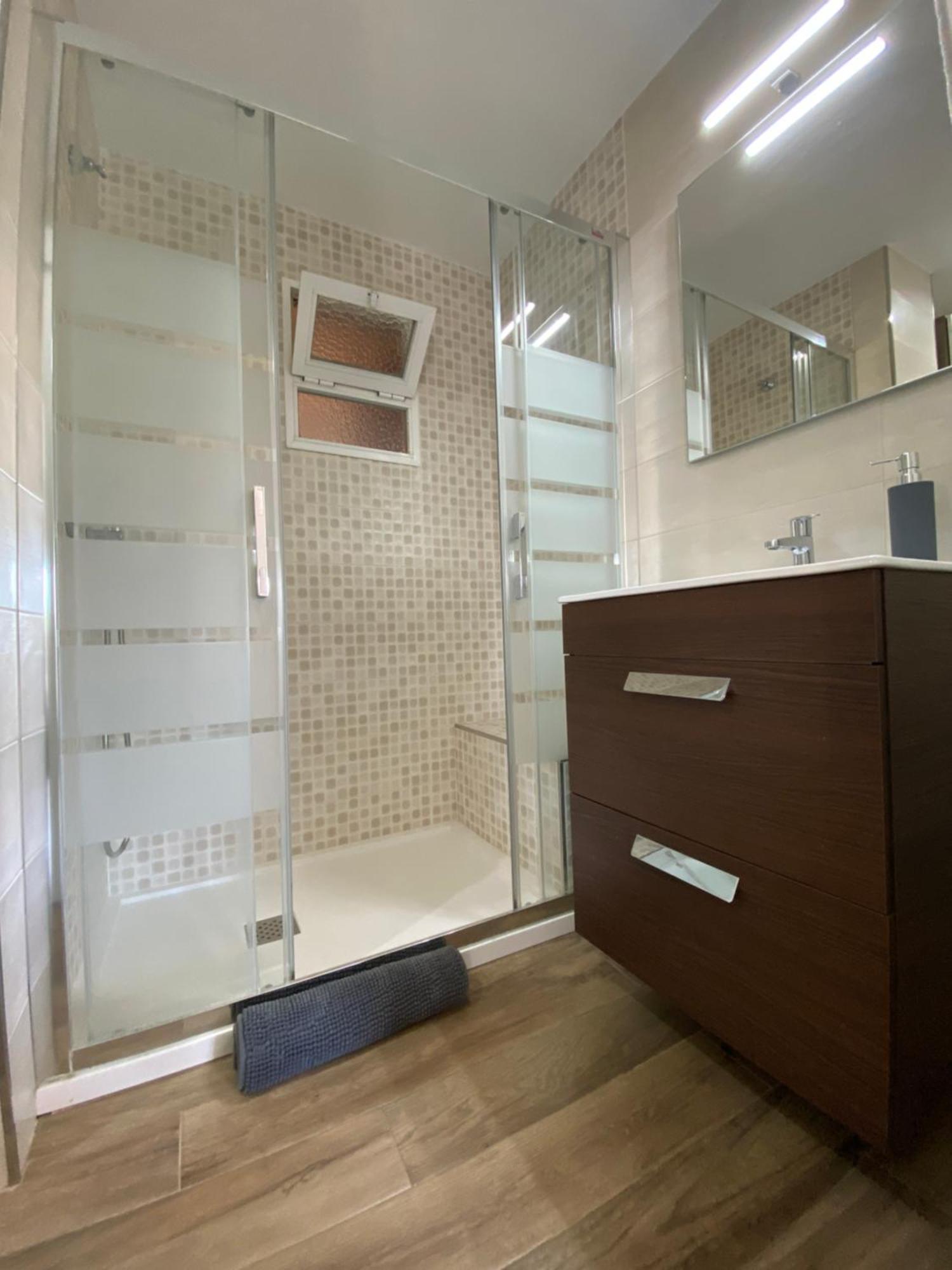 Shr042 Centrico Apartamento De Tres Habitaciones ネルハ エクステリア 写真