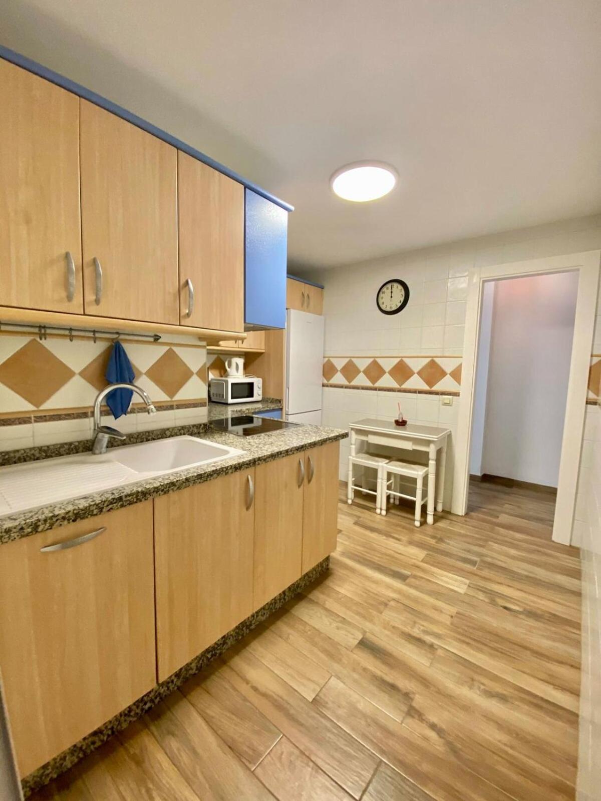 Shr042 Centrico Apartamento De Tres Habitaciones ネルハ エクステリア 写真